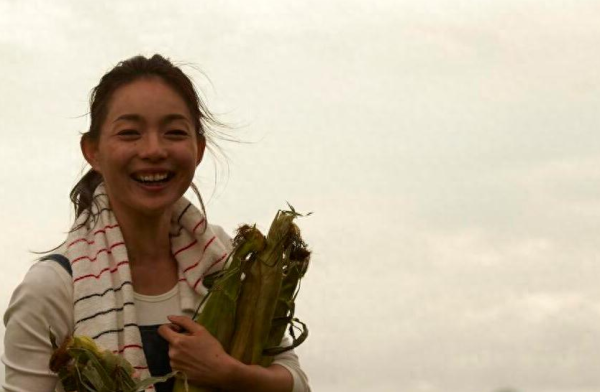 股王配资 结婚时婆婆让我签协议: 要求我三年内考上公务员