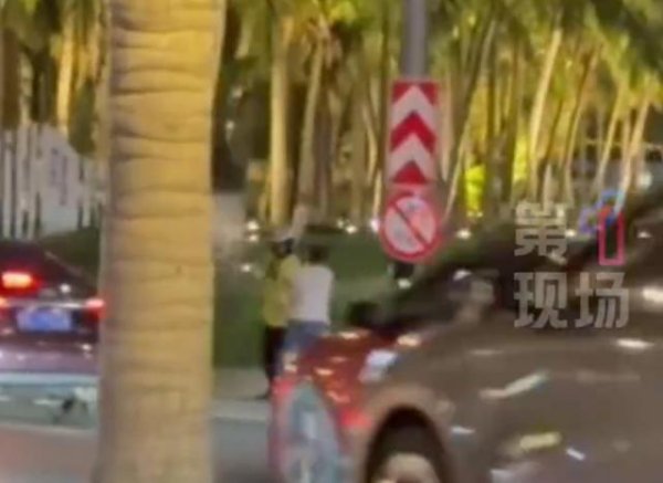 凯耀配资 交警疑处理交通事故时被男子殴打，交警随后报警，警方回应